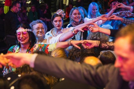 Absolwenckie potupaje na UMK [fot. Szymon Zdziebło]